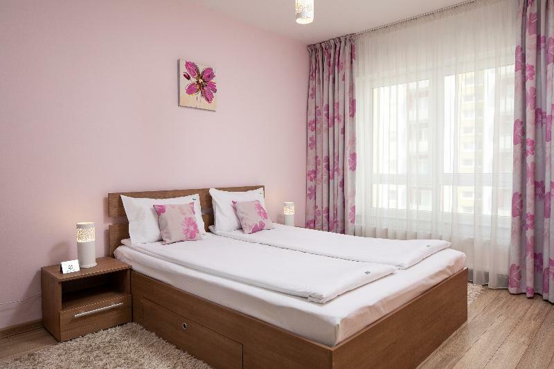 Brasov Holiday Apartments - Magenta Екстериор снимка